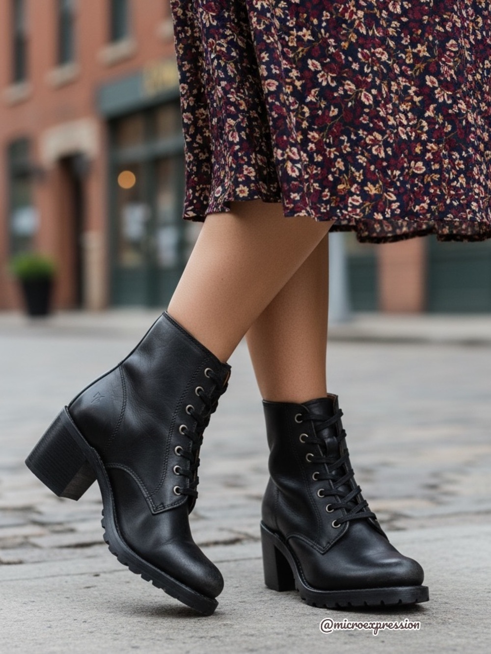 Frye Sabrina 6G Black Lace Up Combat Ankle Bootie